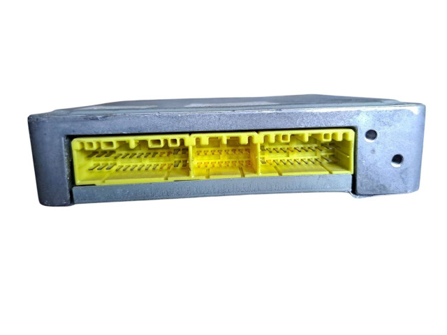 Блок управления двигателя KL0518881C Mazda 626