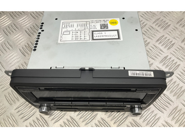 Радио/ проигрыватель CD/DVD / навигация 1K0035186AN    Volkswagen Jetta VI  CAYC 