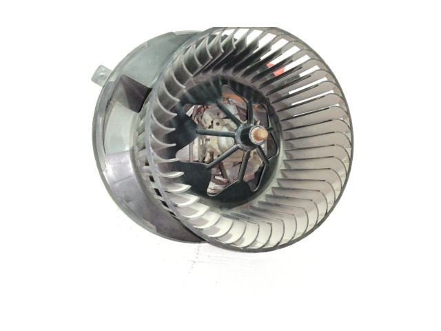 Вентилятор печки CZ0160600760 Volkswagen Golf SportWagen