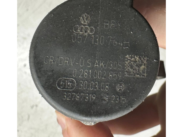 Топливная рампа 0281002859, 03L130089   Volkswagen PASSAT B6   для двигателя CBAB