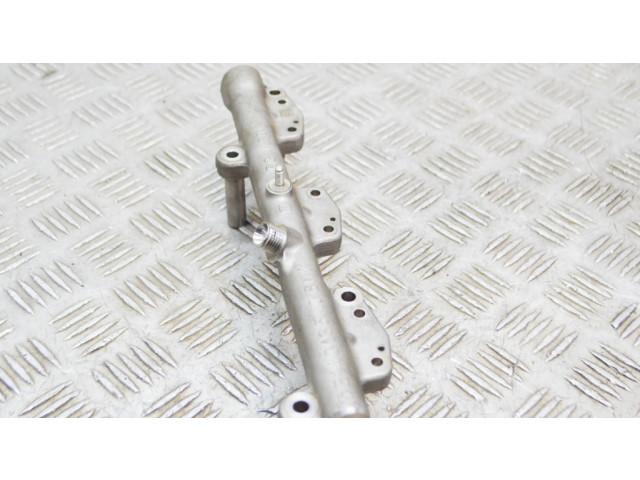 Топливная рампа 8665635 BMW X4 G02 3.0