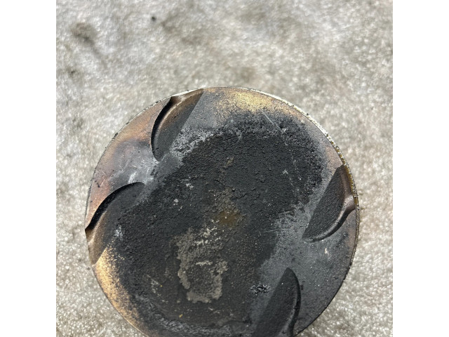 Píst Chevrolet Captiva pro benzínový motor 2.4