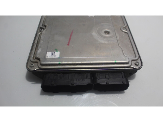 Блок управления двигателем ECU