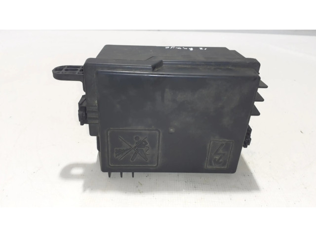 Блок предохранителей  243805284R   Dacia Spring    