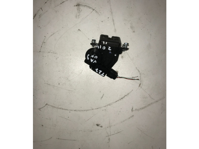 Zámek zadních dveří Toyota Avensis T270 2014