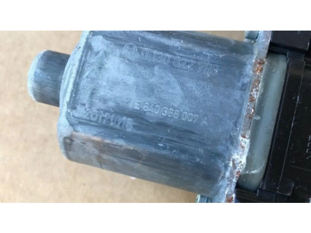 Передний двигатель механизма для подъема окон