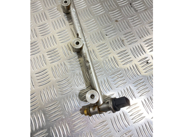 Vstřikovací lišta 03H133317P Volkswagen Touareg II