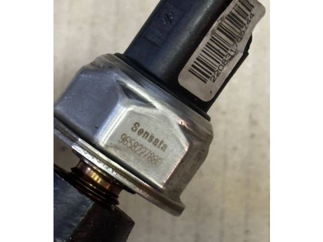 Топливная рампа 9658227880 Citroen C4 I