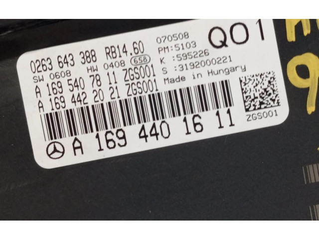 Панель приборов    Mercedes-Benz A W169       