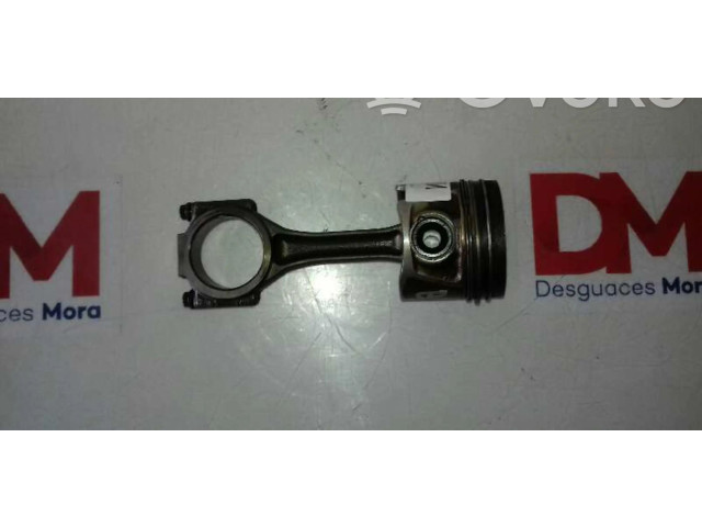 Поршень Audi A3 S3 8P