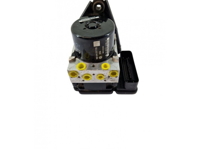 Блок АБС 1K0907379BS, 10062239651 Skoda Yeti (5L) 2009 - 2017 года