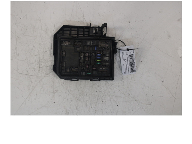 Sicherungskasten 284B65716R Dacia Sandero
