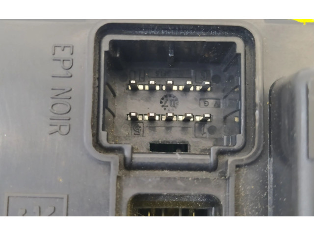 Pojistková skříňka Řídící jednotka BSM 9650618580 Citroen Berlingo 2007