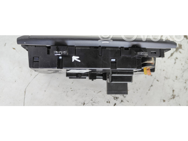 Блок управления климат-контролем    Volvo XC90