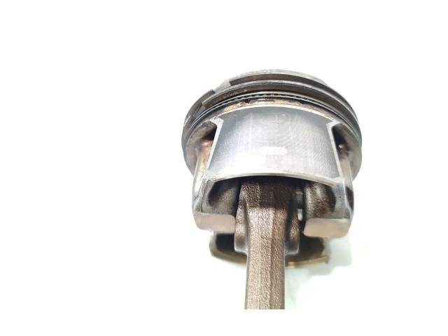 Píst Nissan Micra HR12DE