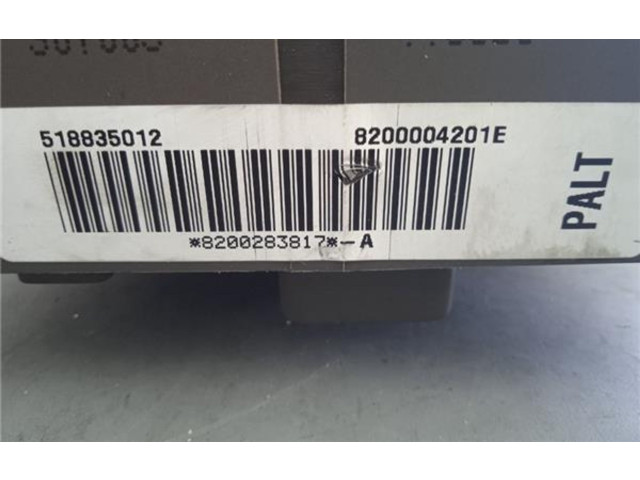 Pojistková skříňka 8200004201E, 8200283817A Renault Vel Satis 2003