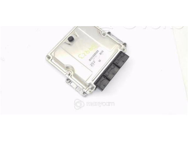 Блок управления АБС MR577252   Mitsubishi Space Runner