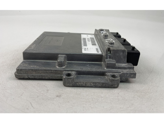 Блок управления двигателем Блок управления 30729351   Volvo V70