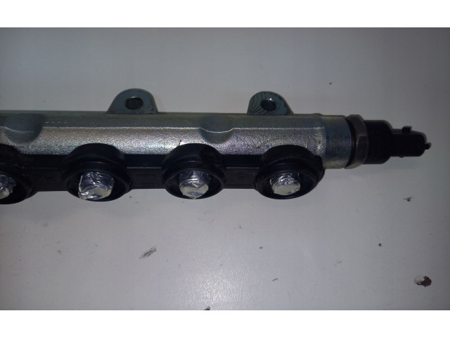 Vstřikovací lišta 0445214062 Nissan X-Trail T31