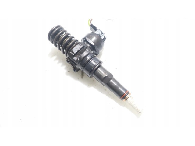 Vstřikovač 0414720215 Volkswagen Polo IV 9N3 AXR