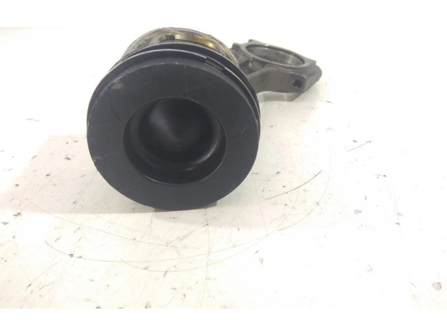  Поршень    Renault Koleos I  