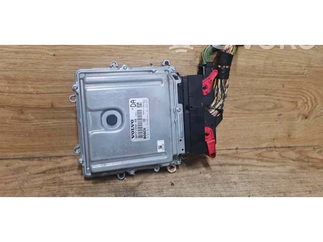 Блок управления двигателя Volvo C70 2006 - 2010 года