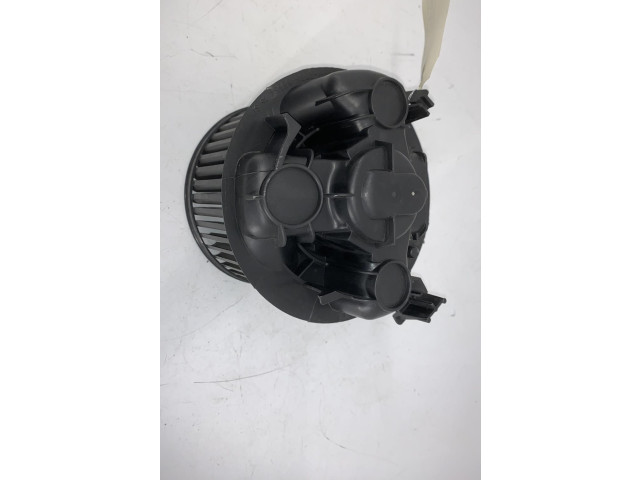 Вентилятор печки    6001547691   Dacia Sandero