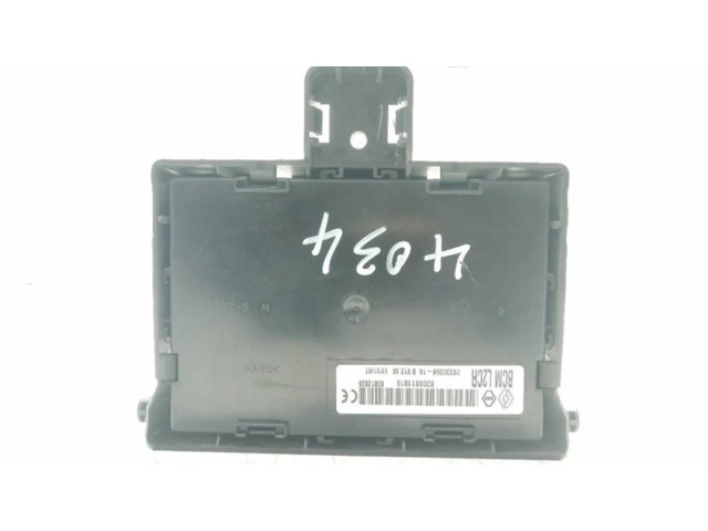 Блок управления двигателя 8200811816, MODULOELECTRONICO   Renault Clio I