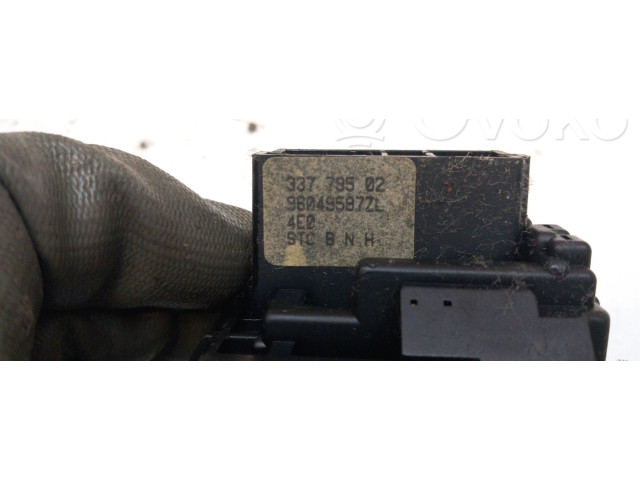 Ручка стеклоочистителей 6239G6 Citroen Berlingo