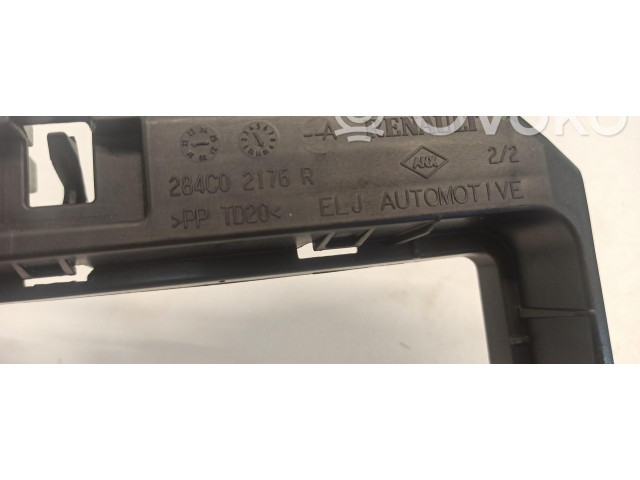 Блок предохранителей 284C02176R Dacia Sandero III