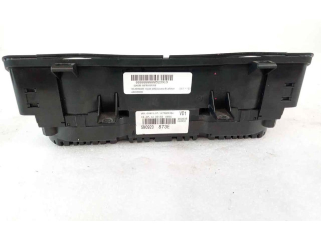 Přístrojová deska Volkswagen Tiguan 2011 A2C53293351