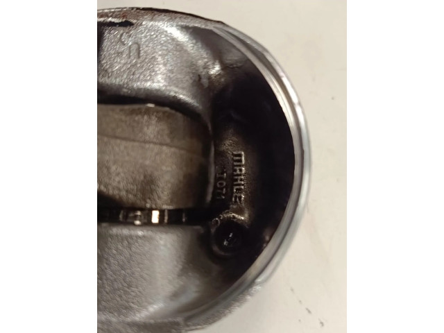  Поршень с шатуном    Nissan Navara D40 для дизельного двигателя 2.5