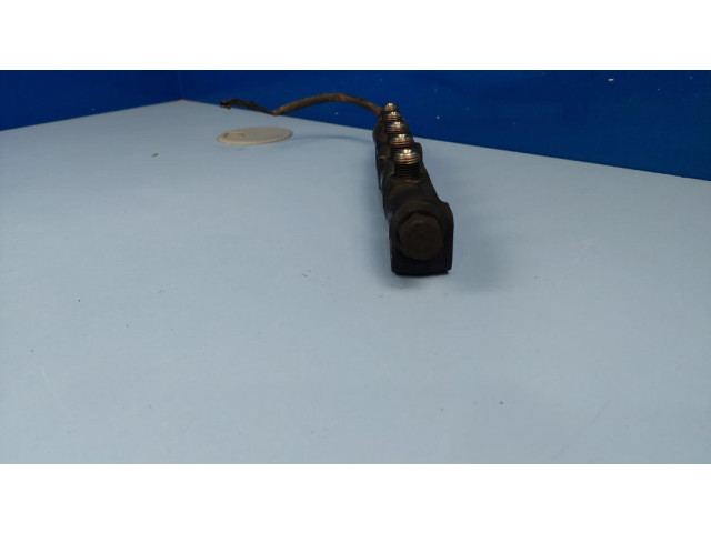 Топливная рампа 9654592680   Citroen C4 I 0.0 