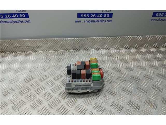 Блок предохранителей 51799849, 51799849 Fiat Linea