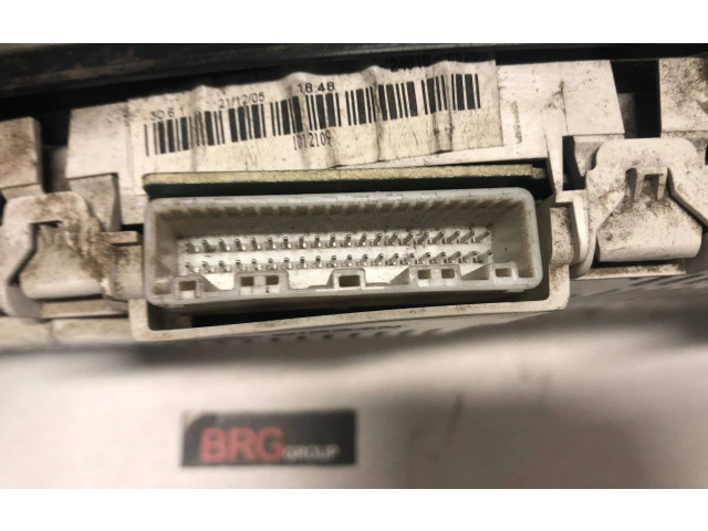 Přístrojová deska Nissan Navara D40 2005 1015766, NK080ATZ4