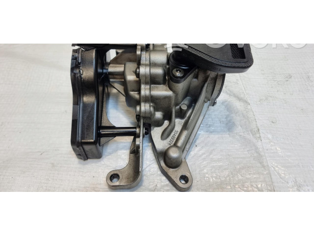 Čerpadlo oleje 55489324 Opel Astra K