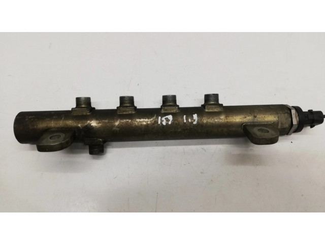 Топливная рампа 55209575, 0445214058 Alfa Romeo 159 1.9