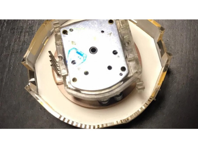 Přístrojová deska BMW 5 E34 1988 1384740.9