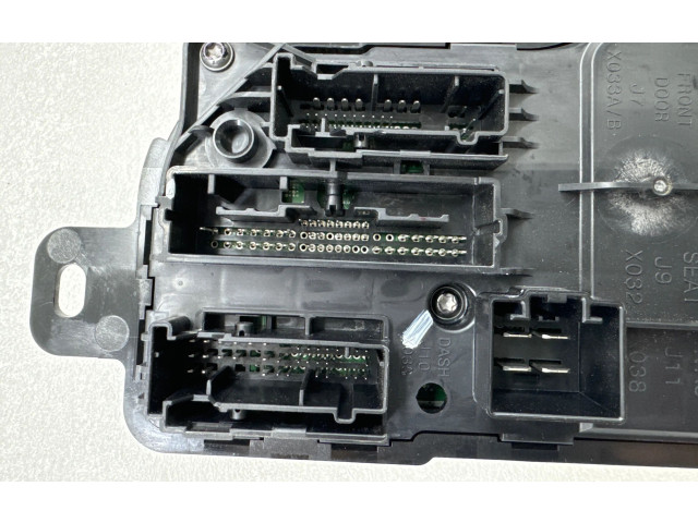 Блок комфорта 149784702D, PGT21266A01389 Tesla Model Y