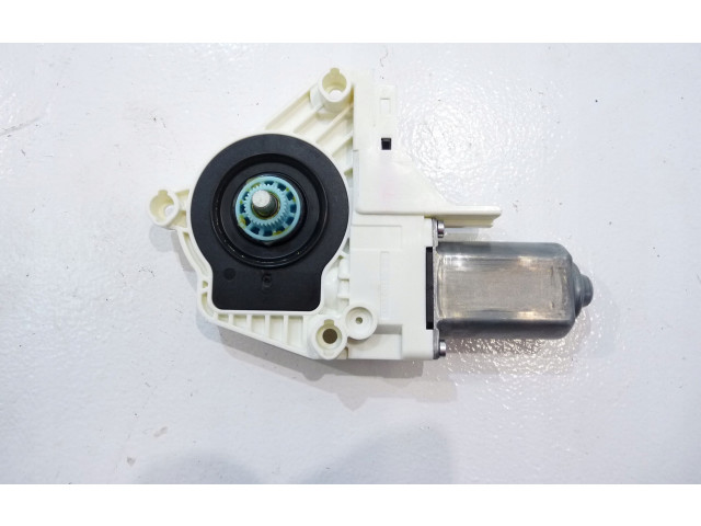 Передний двигатель механизма для подъема окон