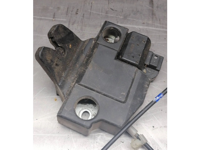 Zámek zadních dveří    Lexus IS 220D-250-350 2005