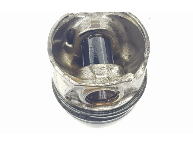 Поршень с шатуном DFGA 04L107065AM, 04L107065AM Skoda Superb B8 (3V)