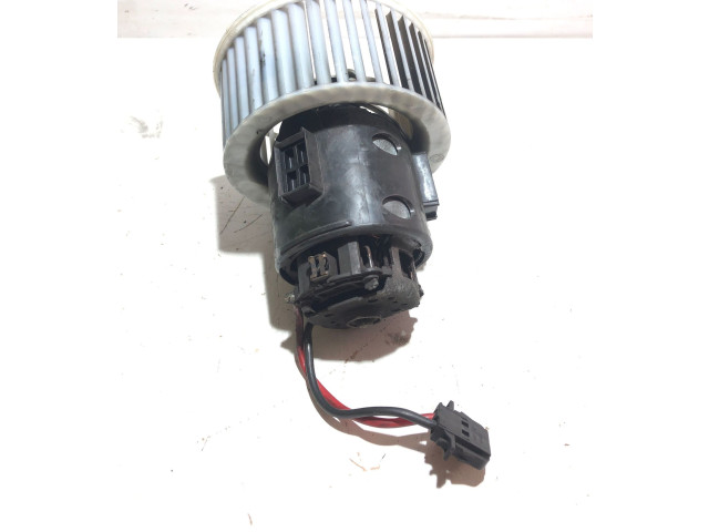 Вентилятор печки    1J0972752   Audi Q5 SQ5