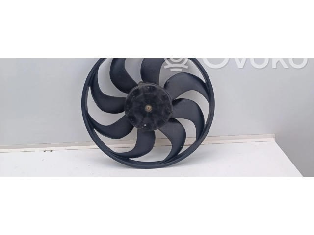 Вентилятор радиатора     214818009R, SR503113    Renault Clio IV 
