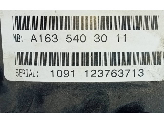 Přístrojová deska  Mercedes-Benz ML W163 2001 A1635403011, E3-A1-3-7  