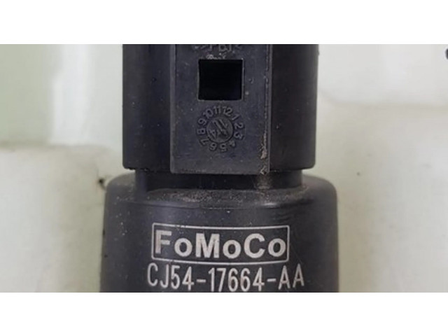 Бачок оконной жидкости    