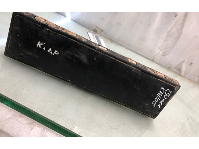 Подушка безопасности для колен Skoda Karoq