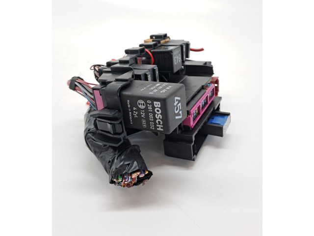 Блок предохранителей 8K1937503 Audi Q5 SQ5