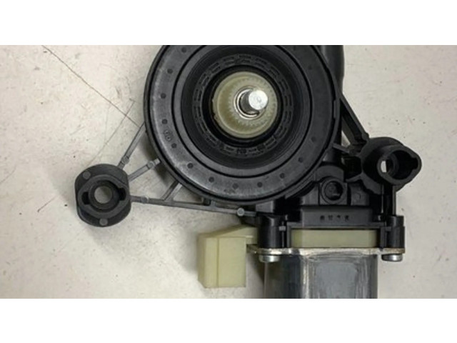 Передний двигатель механизма для подъема окон