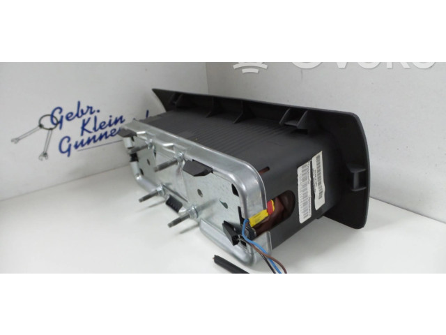 Подушка безопасности пассажира 8200793386   Dacia Logan I